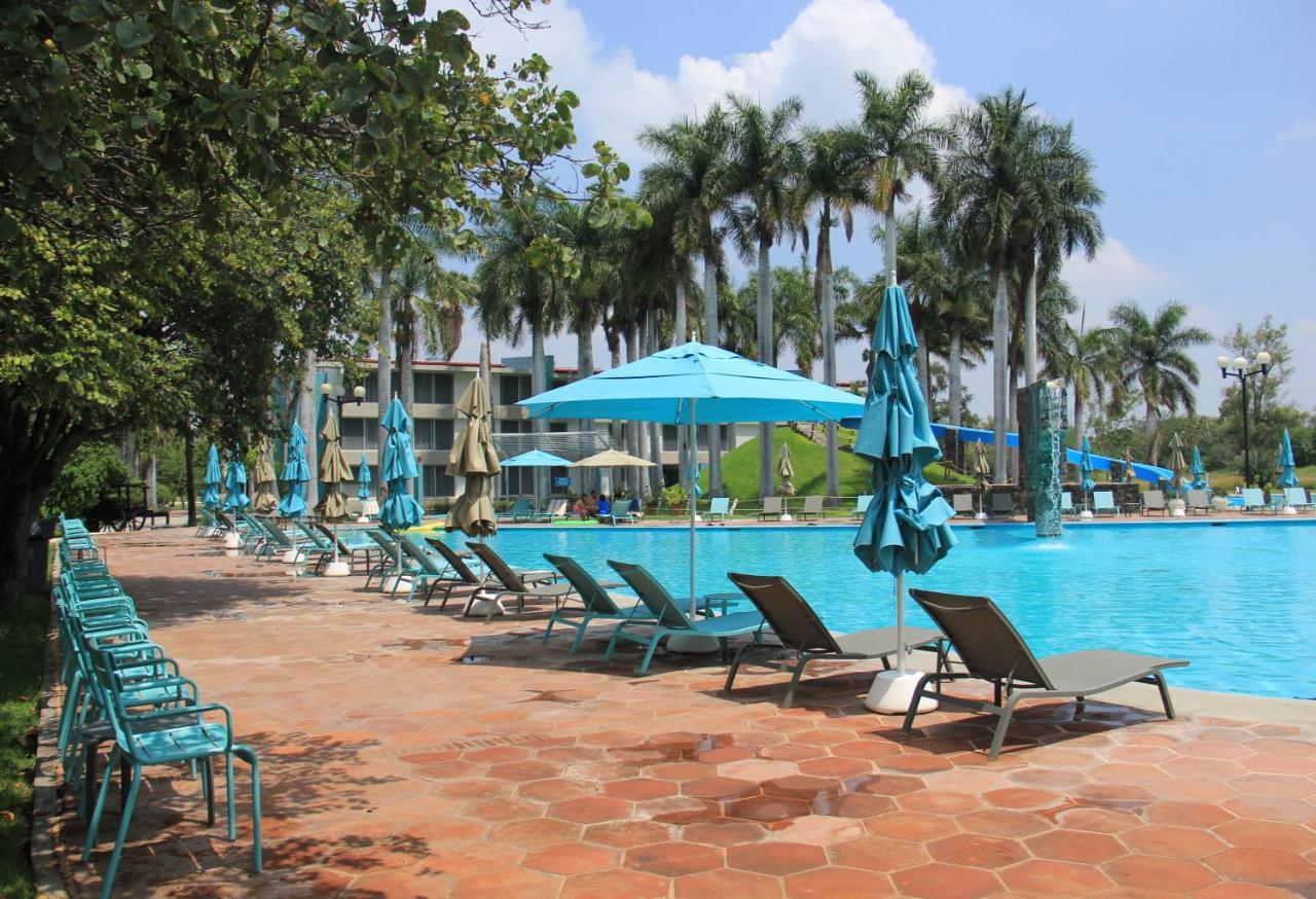 Hotel Y Parque Acuatico La Caldera Abasolo Екстериор снимка